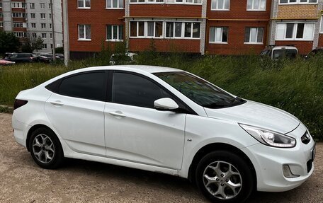Hyundai Solaris II рестайлинг, 2013 год, 720 000 рублей, 5 фотография