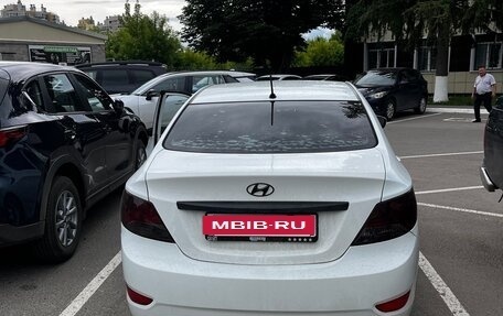 Hyundai Solaris II рестайлинг, 2013 год, 720 000 рублей, 2 фотография