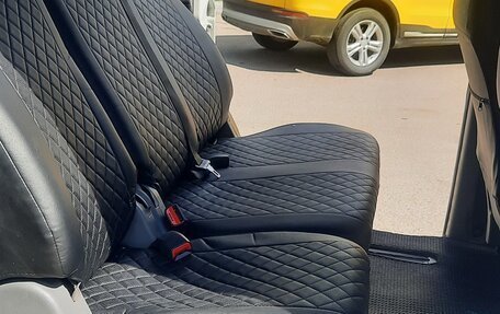 Hyundai H-1 II рестайлинг, 2015 год, 1 290 000 рублей, 5 фотография