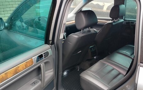 Volkswagen Touareg III, 2006 год, 1 370 000 рублей, 11 фотография
