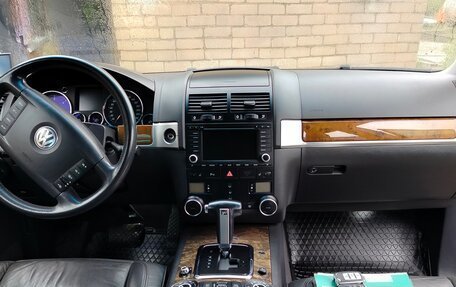 Volkswagen Touareg III, 2006 год, 1 370 000 рублей, 12 фотография