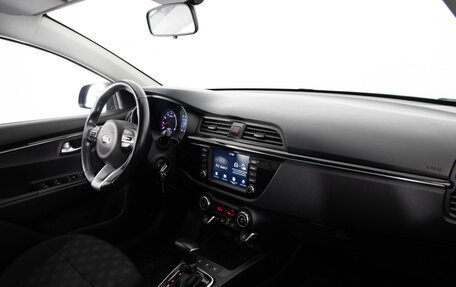 KIA Rio IV, 2018 год, 1 399 000 рублей, 19 фотография