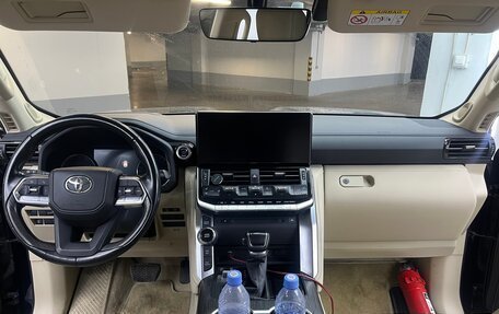 Toyota Land Cruiser, 2022 год, 10 500 000 рублей, 9 фотография
