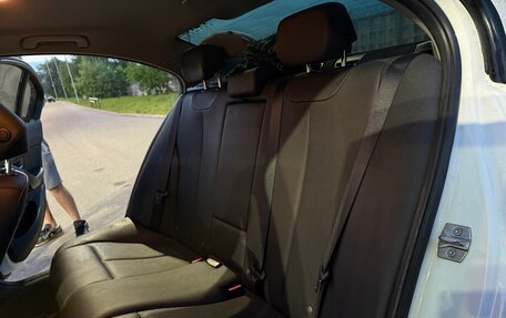 BMW 3 серия, 2012 год, 1 500 000 рублей, 13 фотография