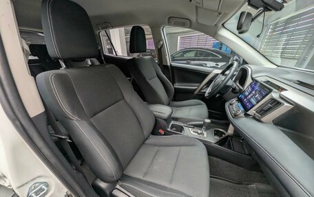 Toyota RAV4, 2018 год, 2 697 000 рублей, 12 фотография