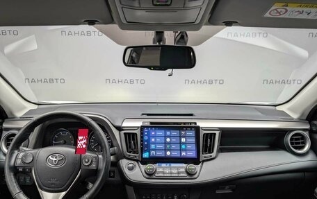 Toyota RAV4, 2018 год, 2 697 000 рублей, 8 фотография