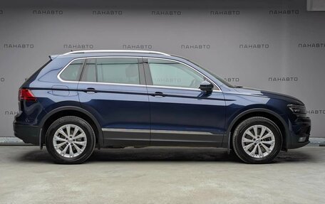 Volkswagen Tiguan II, 2017 год, 2 349 000 рублей, 4 фотография