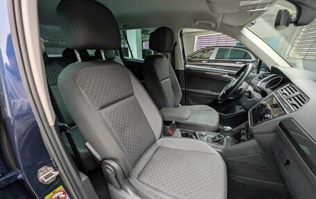 Volkswagen Tiguan II, 2017 год, 2 349 000 рублей, 13 фотография
