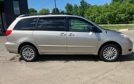Toyota Sienna II рестайлинг, 2006 год, 1 300 000 рублей, 4 фотография