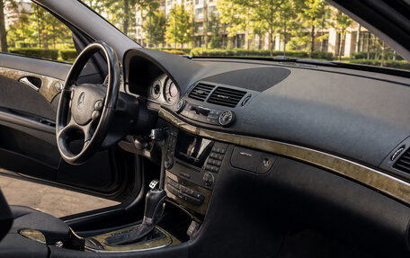 Mercedes-Benz E-Класс, 2007 год, 1 800 000 рублей, 4 фотография