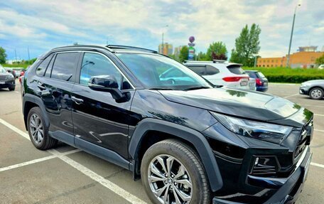 Toyota RAV4, 2024 год, 3 690 000 рублей, 3 фотография