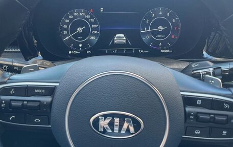 KIA K5, 2021 год, 2 300 000 рублей, 6 фотография