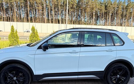 Volkswagen Tiguan II, 2020 год, 2 650 000 рублей, 2 фотография