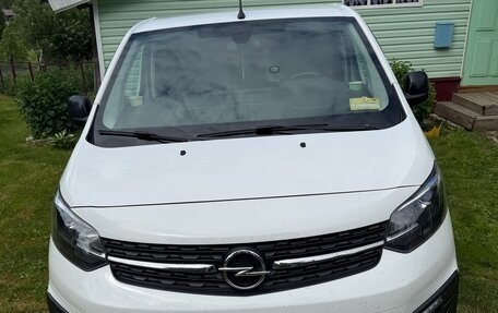 Opel Zafira Life I, 2020 год, 2 900 000 рублей, 1 фотография