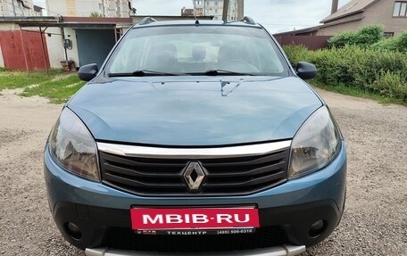 Renault Sandero I, 2012 год, 680 000 рублей, 2 фотография
