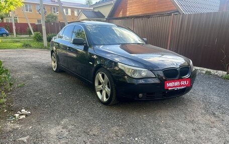 BMW 5 серия, 2005 год, 900 000 рублей, 2 фотография