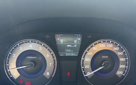Hyundai Solaris II рестайлинг, 2011 год, 575 000 рублей, 20 фотография