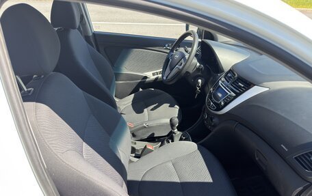 Hyundai Solaris II рестайлинг, 2011 год, 575 000 рублей, 26 фотография