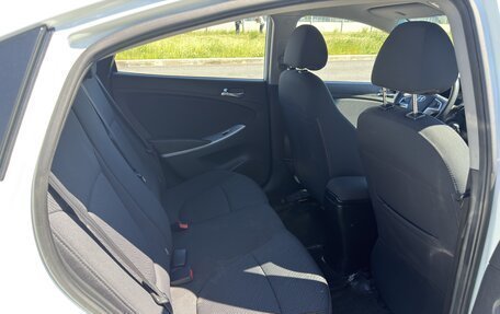 Hyundai Solaris II рестайлинг, 2011 год, 575 000 рублей, 27 фотография
