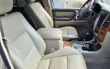 Toyota Land Cruiser 100 рестайлинг 2, 2005 год, 2 590 000 рублей, 11 фотография