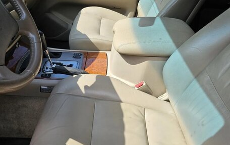 Toyota Land Cruiser 100 рестайлинг 2, 2005 год, 2 590 000 рублей, 8 фотография