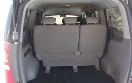 Hyundai H-1 II рестайлинг, 2010 год, 1 170 000 рублей, 8 фотография