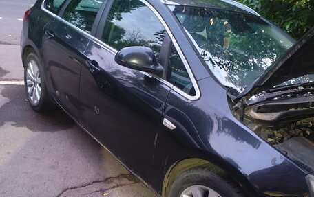 Opel Astra J, 2012 год, 525 000 рублей, 2 фотография