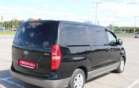 Hyundai H-1 II рестайлинг, 2010 год, 1 170 000 рублей, 3 фотография