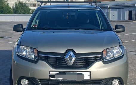 Renault Logan II, 2015 год, 820 000 рублей, 14 фотография