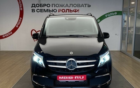 Mercedes-Benz V-Класс, 2021 год, 6 490 000 рублей, 2 фотография