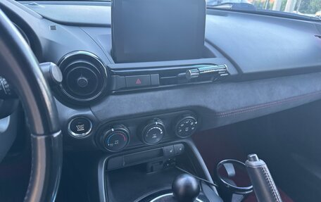 Mazda MX-5, 2019 год, 3 430 000 рублей, 14 фотография