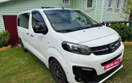 Opel Zafira Life I, 2020 год, 2 900 000 рублей, 6 фотография