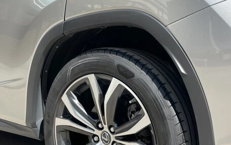 Lexus RX IV рестайлинг, 2019 год, 4 800 000 рублей, 16 фотография