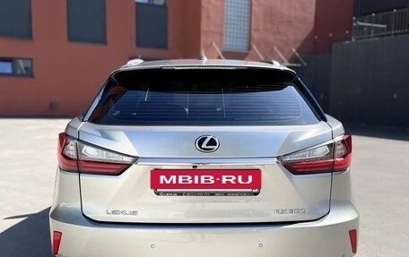 Lexus RX IV рестайлинг, 2019 год, 4 800 000 рублей, 7 фотография