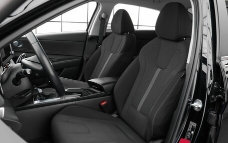 Hyundai Elantra, 2023 год, 2 070 000 рублей, 10 фотография