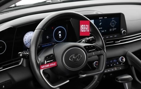 Hyundai Elantra, 2023 год, 2 070 000 рублей, 9 фотография