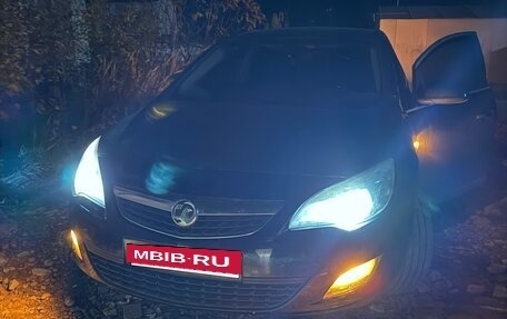Opel Astra J, 2011 год, 450 000 рублей, 14 фотография