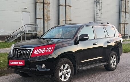 Toyota Land Cruiser Prado 150 рестайлинг 2, 2012 год, 2 450 000 рублей, 3 фотография