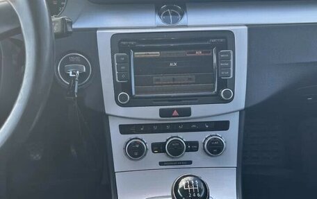 Volkswagen Passat CC I рестайлинг, 2013 год, 1 000 000 рублей, 8 фотография