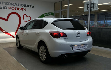 Opel Astra J, 2012 год, 890 000 рублей, 7 фотография