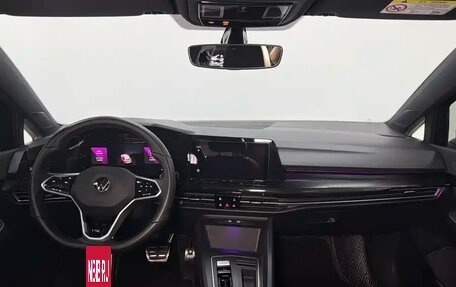 Volkswagen Golf VIII, 2023 год, 1 650 000 рублей, 9 фотография