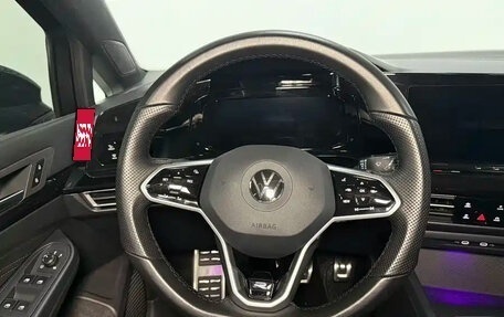 Volkswagen Golf VIII, 2023 год, 1 650 000 рублей, 8 фотография