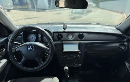 Mitsubishi Outlander III рестайлинг 3, 2003 год, 265 000 рублей, 8 фотография