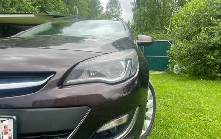 Opel Astra J, 2013 год, 950 000 рублей, 2 фотография