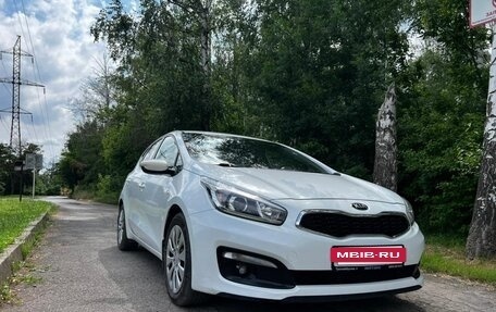 KIA cee'd III, 2016 год, 1 050 000 рублей, 2 фотография