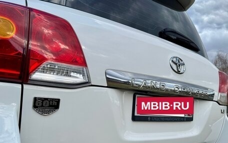 Toyota Land Cruiser 200, 2011 год, 3 500 000 рублей, 11 фотография