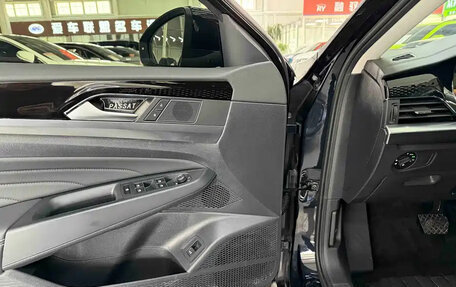Volkswagen Passat B8 рестайлинг, 2023 год, 1 800 000 рублей, 16 фотография