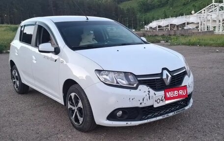 Renault Sandero II рестайлинг, 2015 год, 750 000 рублей, 1 фотография
