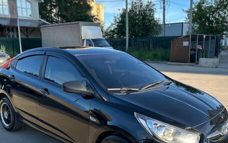 Hyundai Solaris II рестайлинг, 2012 год, 600 000 рублей, 11 фотография