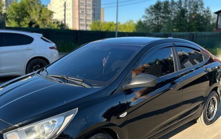 Hyundai Solaris II рестайлинг, 2012 год, 600 000 рублей, 12 фотография